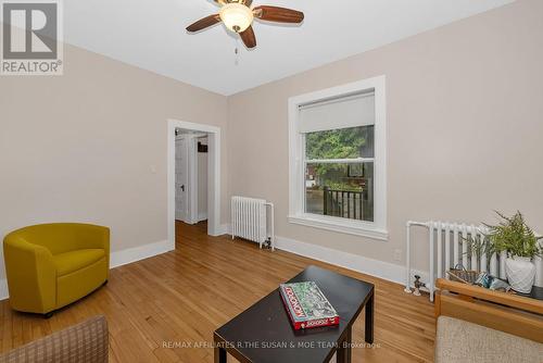 194 Augusta Street, Ottawa, ON - Indoor