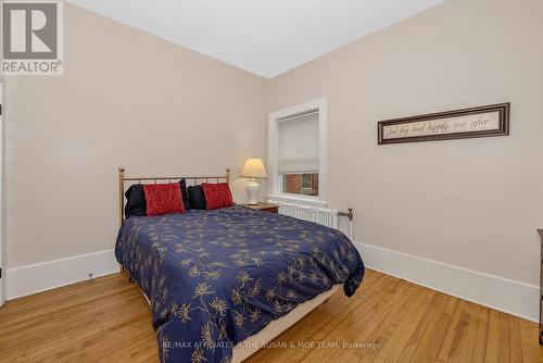 194 Augusta Street, Ottawa, ON - Indoor Photo Showing Bedroom