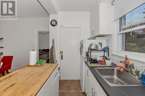 194 Augusta apt 1 - 194 Augusta Street, Ottawa, ON - Indoor Photo Showing Kitchen