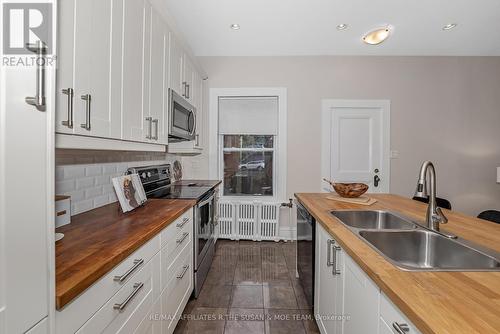 196 Augusta - 194 Augusta Street, Ottawa, ON - Indoor Photo Showing Kitchen With Double Sink