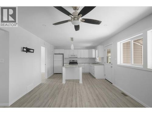 15 Gannet Crescent, Kitimat, BC - Indoor Photo Showing Kitchen