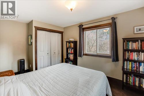 704 Fell Street, Nelson, BC - Indoor Photo Showing Bedroom