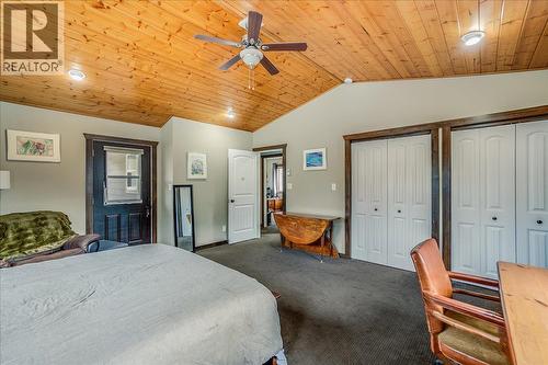 704 Fell Street, Nelson, BC - Indoor Photo Showing Bedroom