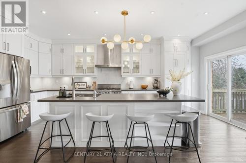 72 DOVETAIL DRIVE  Richmond Hill, ON L4E 5A7