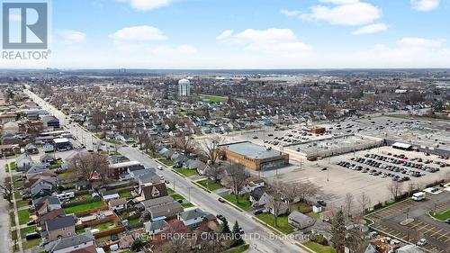 325 Crowland Avenue, Welland (Lincoln/Crowland), ON - Outdoor With View