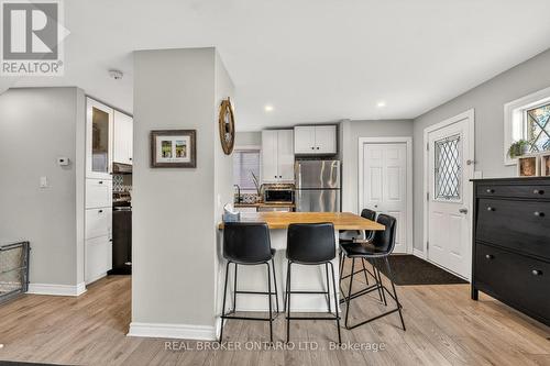 325 Crowland Avenue, Welland (Lincoln/Crowland), ON - Indoor Photo Showing Kitchen