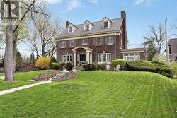 7505 Riverside DRIVE East Windsor, ON N8S 1C8