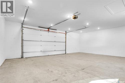 1313 9Th Street E, Saskatoon, SK - Indoor Photo Showing Garage