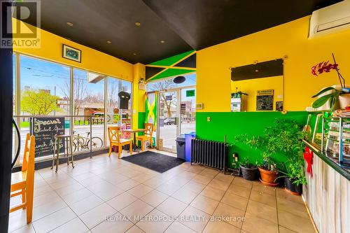 854 Bathurst Street, Toronto, ON 