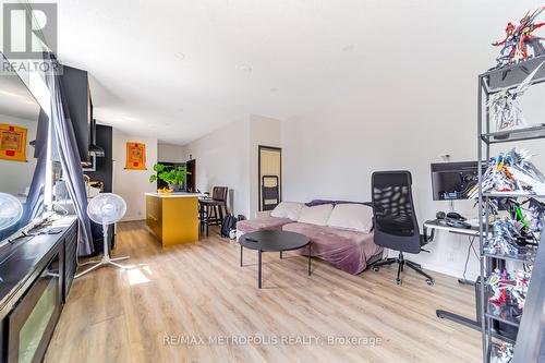 854 Bathurst Street, Toronto, ON 