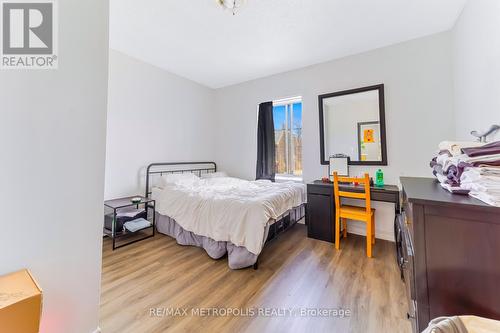 854 Bathurst Street, Toronto, ON 