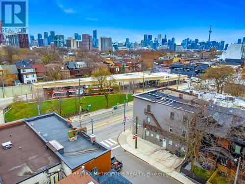 854 Bathurst Street, Toronto, ON 