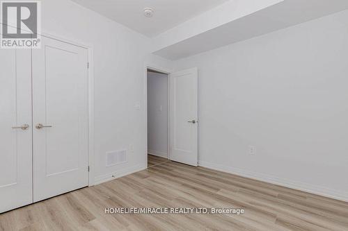 223 Rockledge Drive, Hamilton, ON - Indoor Photo Showing Other Room