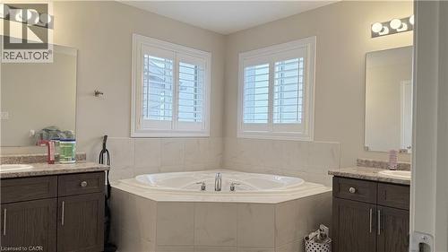 110 Rivertrail Avenue, Kitchener, ON - Indoor Photo Showing Bathroom