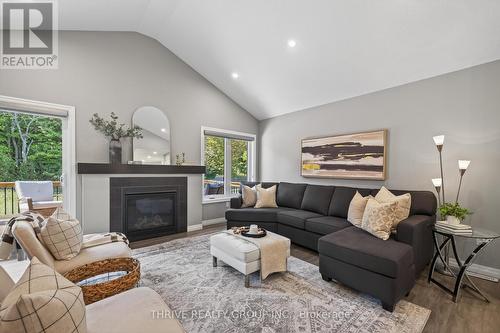 17 Dunning Way, St. Thomas, ON - Indoor Photo Showing Living Room With Fireplace