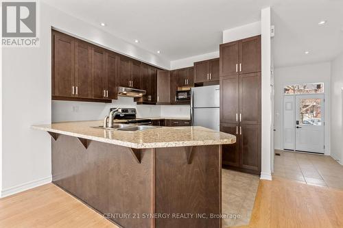 430 Foxhall Way, Ottawa, ON - Indoor Photo Showing Kitchen With Double Sink