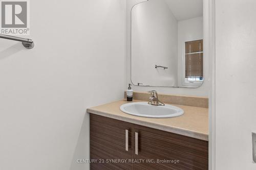 430 Foxhall Way, Ottawa, ON - Indoor Photo Showing Bathroom