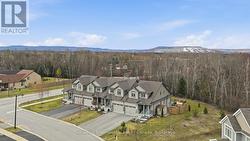 3 GEORGE ZUBEK DRIVE Collingwood, ON L9Y 1M5