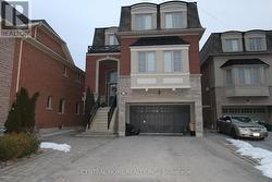 73 HEADWATER CRESCENT Richmond Hill, ON L4E 0T2