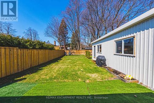 121 Paisley Boulevard E, Mississauga, ON - Outdoor