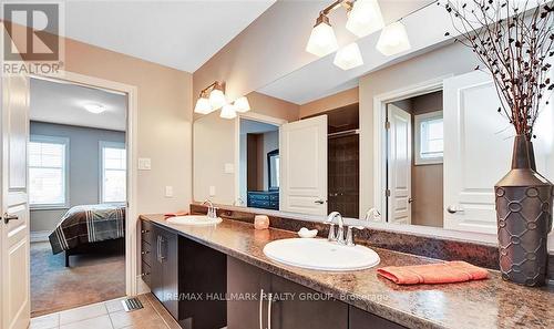 318 Rywalk Circle, Ottawa, ON - Indoor Photo Showing Bathroom