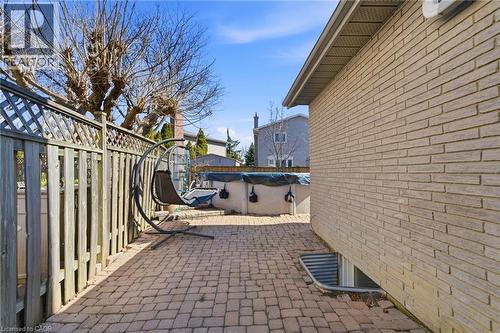 15 Finch Place, Hamilton, ON - Outdoor With Exterior