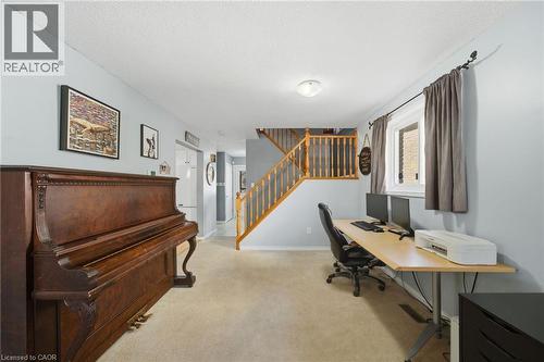 15 Finch Place, Hamilton, ON - Indoor Photo Showing Office