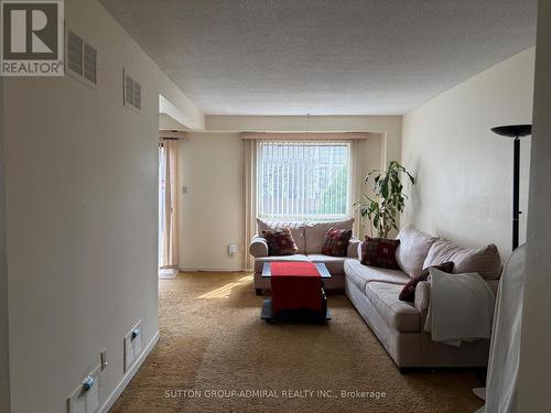 3980 Bishopstoke Lane, Mississauga, ON - Indoor Photo Showing Living Room
