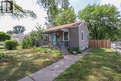 3504 BARRYMORE Windsor, ON N9C 1V3