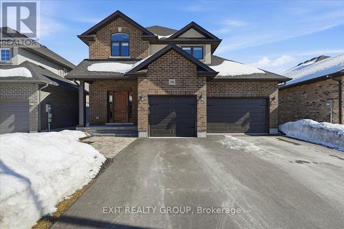 106 LEDGEROCK COURT  Quinte West (Sidney Ward), ON K8R 0A1