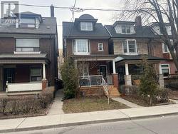 MAIN - 91 DOVERCOURT ROAD Toronto, ON M6J 3C2