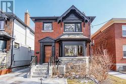79 ELMSTHORPE AVENUE Toronto, ON M5P 2L8