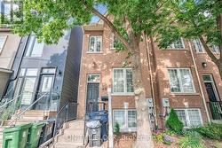 49 LESLIE STREET Toronto, ON M4M 3C3