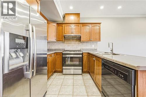 2 Harbour Drive Unit# 14, Hamilton, ON - Indoor Photo Showing Kitchen With Double Sink