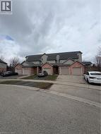 45 BROOKFIELD Crescent Kitchener, ON N2E 0A6