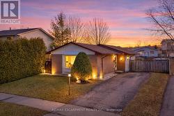 148 GORDON DRUMMOND AVENUE Hamilton, ON L8J 1G3