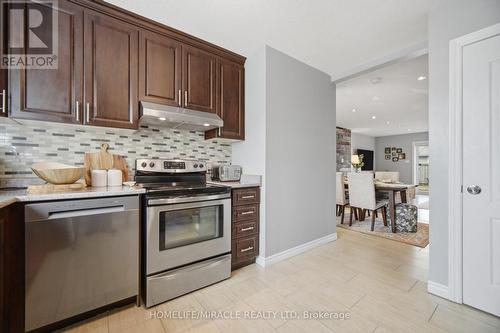 50 Westmount Road, Kitchener, ON - Indoor Photo Showing Kitchen