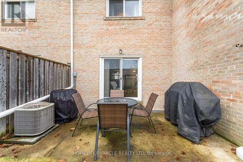 50 Westmount Road, Kitchener, ON - Outdoor With Exterior