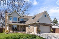 237 EAST PUCE RD. Lakeshore, ON N8L 0C5