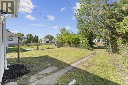 371 Curry, Windsor, ON - Outdoor