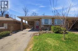 10 CLARA Crescent Brantford, ON N3S 7C7