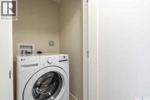 4624 Buckingham Drive E, Regina, SK - Indoor Photo Showing Laundry Room