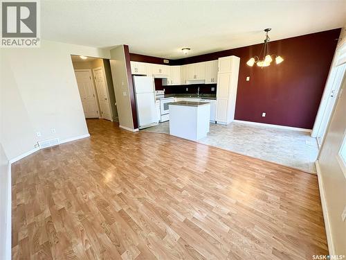 38 103 Banyan Crescent, Saskatoon, SK - Indoor Photo Showing Kitchen