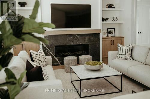 Lot 38 Fallingbrook Road, London South (South V), ON - Indoor Photo Showing Living Room With Fireplace