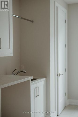 Lot 68 Fallingbrook Road, London South (South V), ON - Indoor