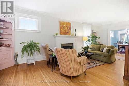 12 Rosebery Place, St. Thomas, ON - Indoor Photo Showing Living Room With Fireplace