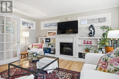 12 Rosebery Place, St. Thomas, ON - Indoor Photo Showing Living Room With Fireplace