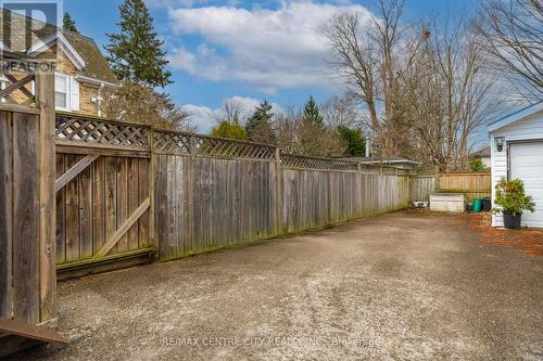 12 Rosebery Place, St. Thomas, ON - Outdoor
