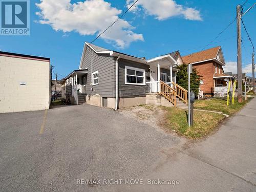 33 ALBERT STREET S  Orillia, ON L3V 5K6