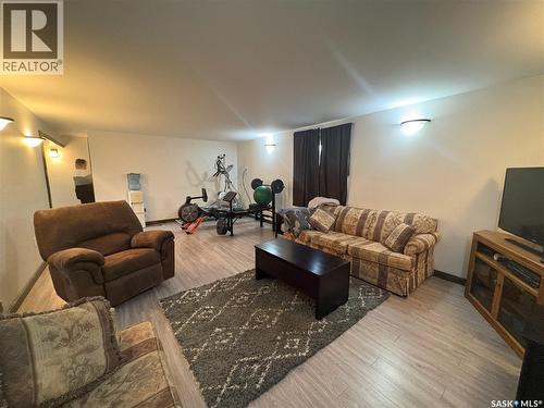 643 3Rd Street W, Shaunavon, SK - Indoor